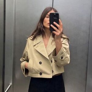 Zara NWT Cropped Trench Coat in Light Camel